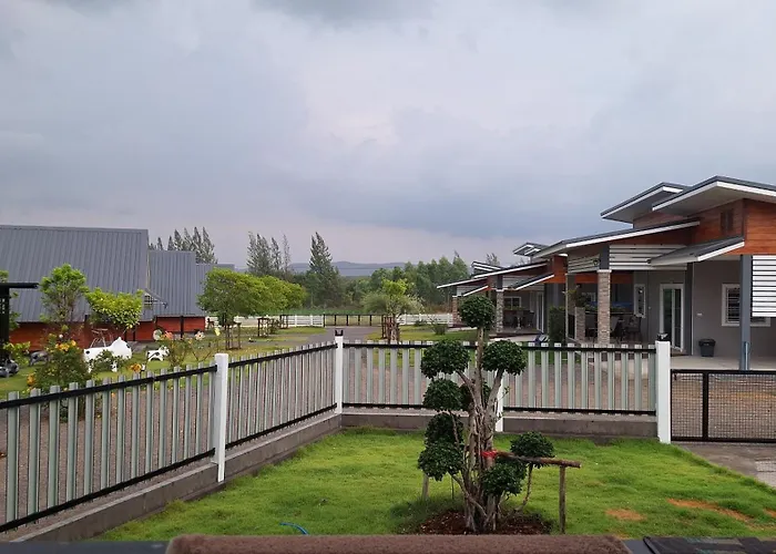 วันหยุดที่บ้าน บ้านน้ำผึ้งโฮมสเตย์ สวนผึ้ง