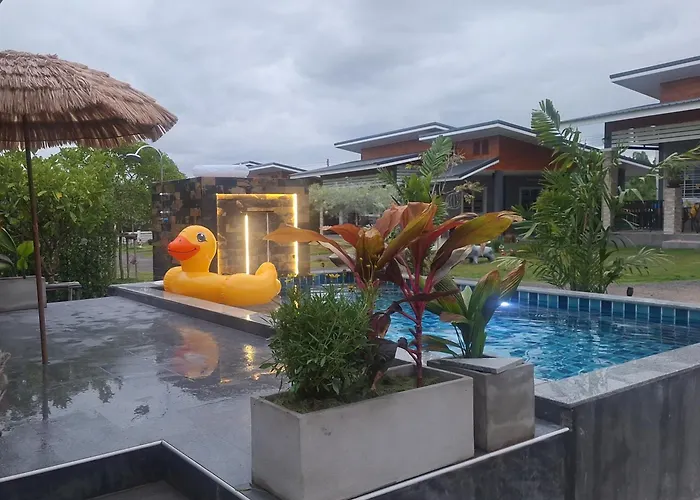 บ้านน้ำผึ้งโฮมสเตย์ *