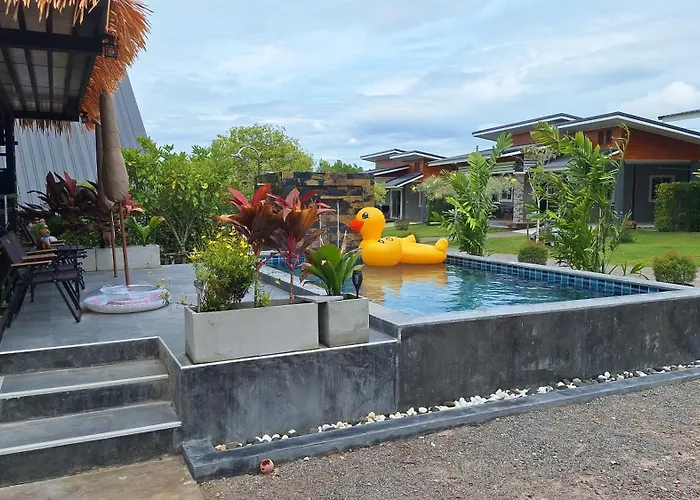 วันหยุดที่บ้าน บ้านน้ำผึ้งโฮมสเตย์ *